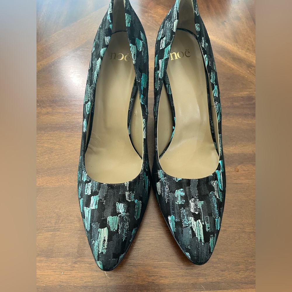 Noe Black and Teal Women's Heels